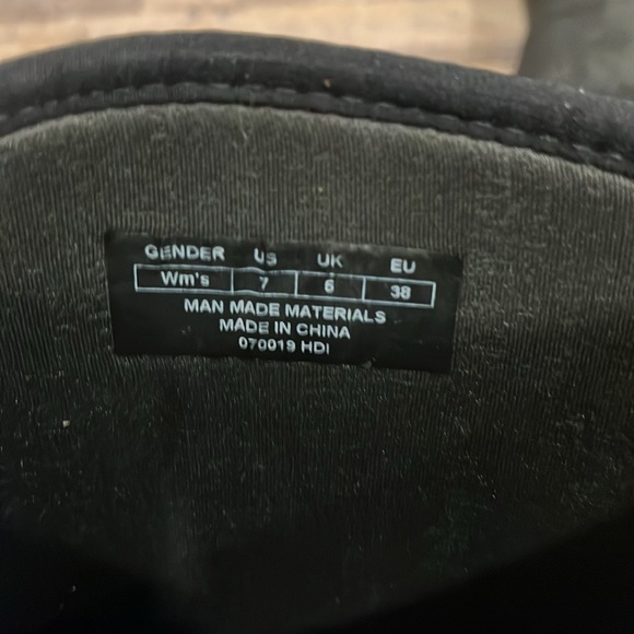 Women’s size 7 muck boots - chore - Picture 5 of 6